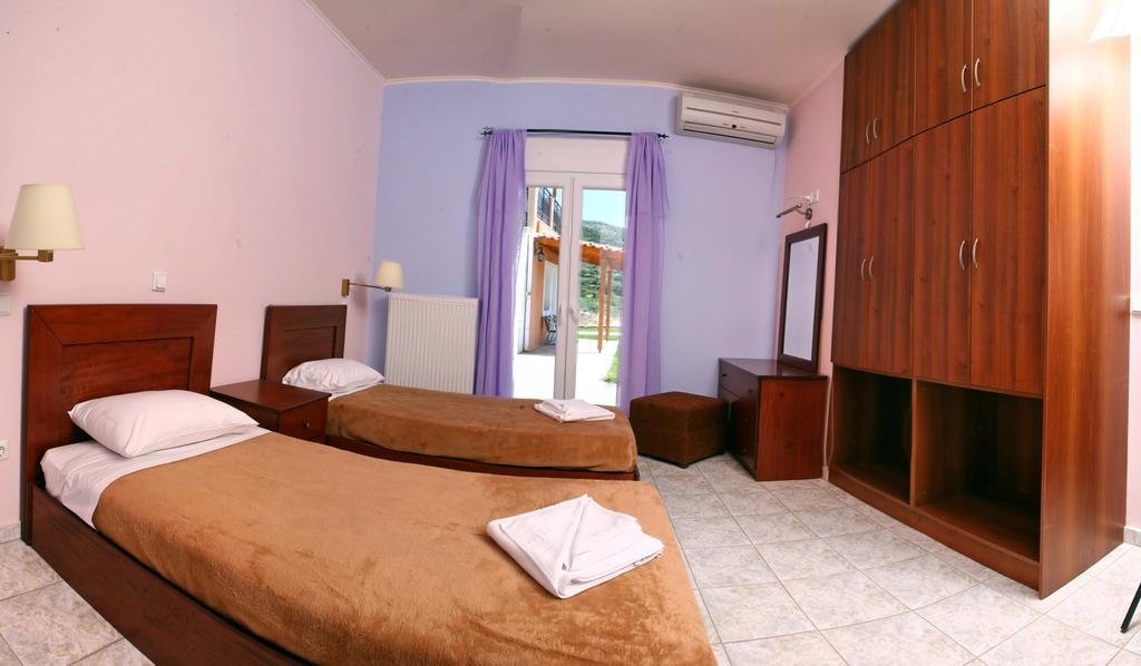 Yakinthos Garden Apartment Anaxos Exterior photo