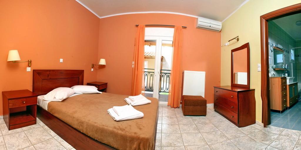 Yakinthos Garden Apartment Anaxos Exterior photo